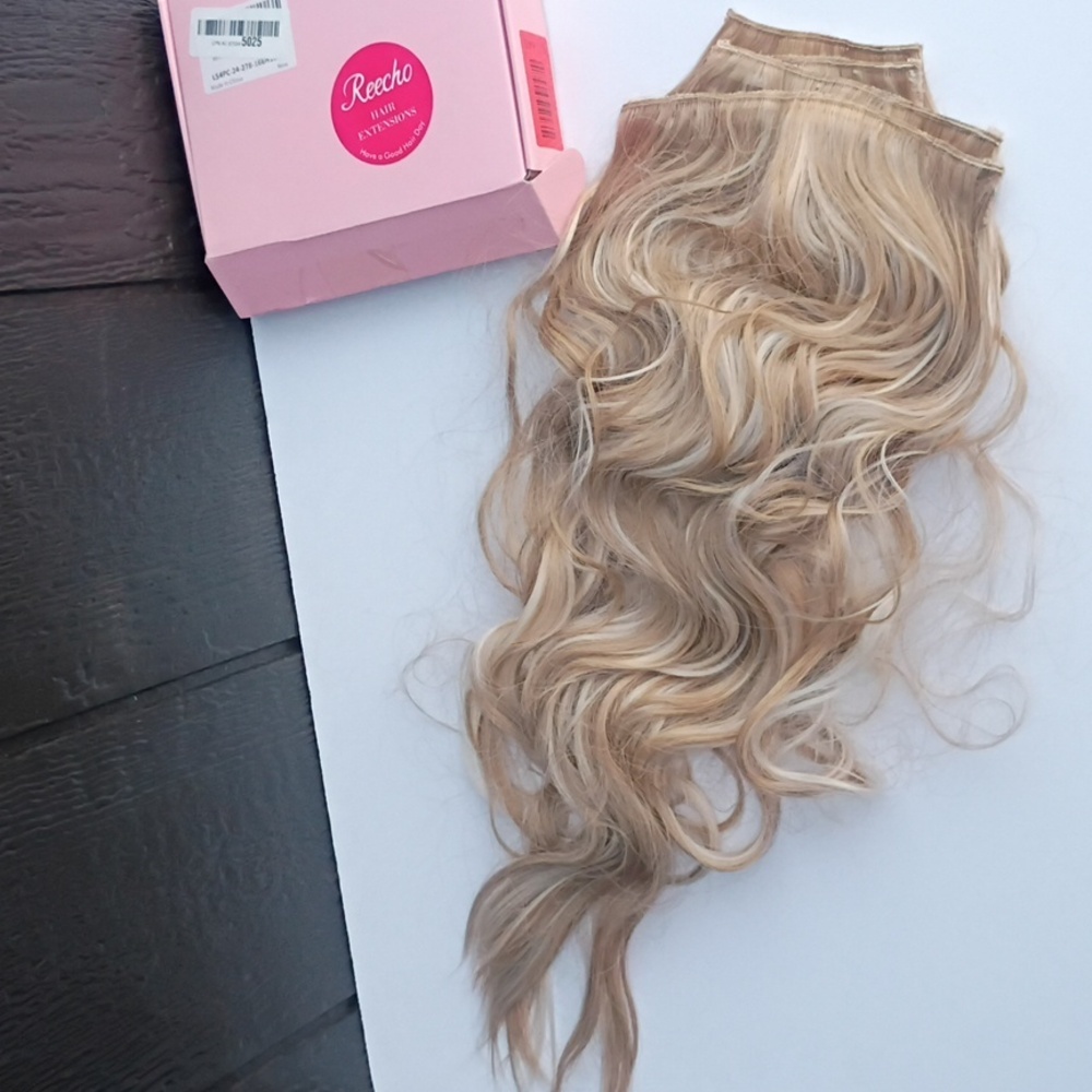 4PCS 24" Curly Clip-In Hair Extensions – Ash Blonde‎   Soft & Natural - Picture 7 of 7